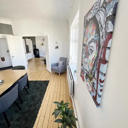 Leilighet Lux Grand 2-bedroom On Pedestrian Street
